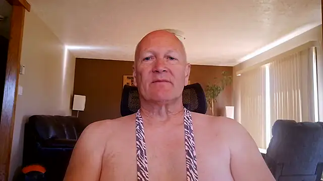 Snapshot of BasicAnt chatting on June 2026 03:01:02 PM BasicAnt online show from June 2026 03:01:02 PM