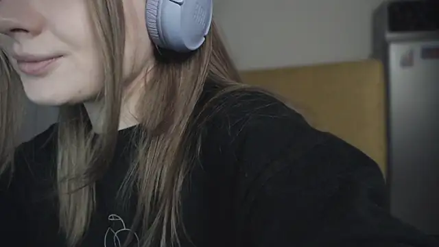 mollytuck online show from January 2025 12:04:02 PM