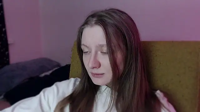 mollytuck online show from February 2025 02:42:02 PM