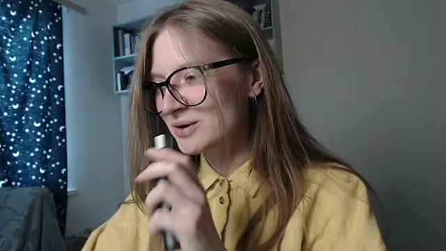 mollytuck online show from March 2025 12:20:01 PM