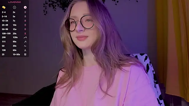 mollytuck online show from April 2026 03:30:02 PM