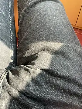 MAHKE12 online show from November 2025 10:05:01 AM