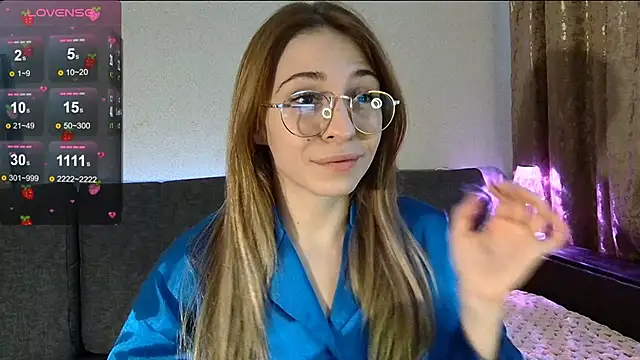 LovelyKatea online show from March 2025 12:23:01 PM