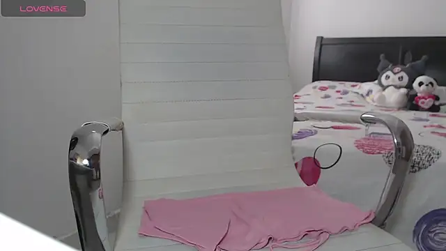 emma1005 online show from March 2025 02:02:02 PM