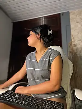  charlotte11 online show from January 2025 02:18:01 PM