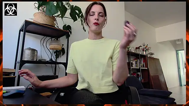 LanaCorona online show from September 2025 01:01:01 PM