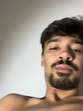 Snapshot of Hermanooooooo chatting on June 2026 07:33:01 AM Hermanooooooo online show from June 2026 07:33:01 AM