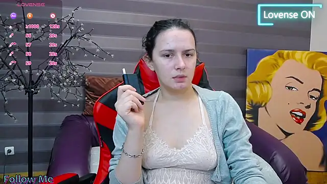 Snapshot of iris_nikhols chatting on January 2025 09:08:02 PM iris nikhols online show from January 2025 09:08:02 PM