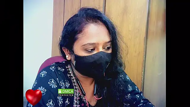 Snapshot of sexynayan23 chatting on September 2025 06:02:01 PM sexynayan23 online show from September 2025 06:02:01 PM