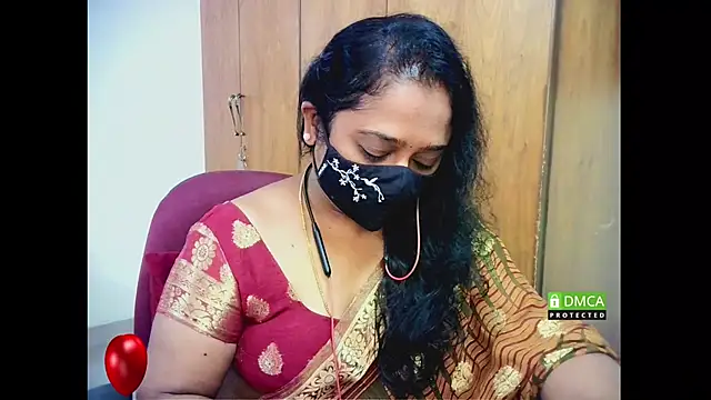 Snapshot of sexynayan23 chatting on October 2025 05:08:02 AM sexynayan23 online show from October 2025 05:08:02 AM