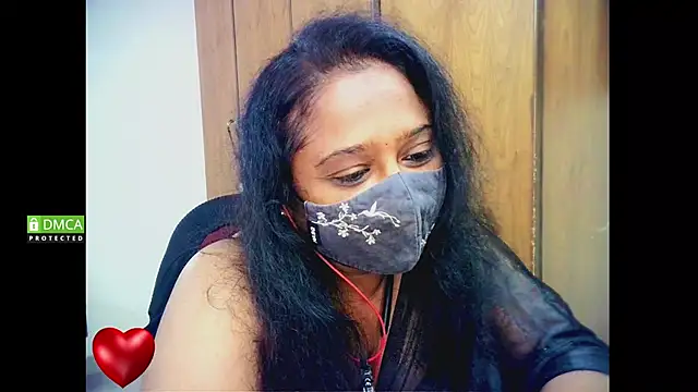 Snapshot of sexynayan23 chatting on November 2025 05:37:01 PM sexynayan23 online show from November 2025 05:37:01 PM