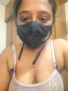 sexynayan23 online show from April 2026 05:49:02 AM