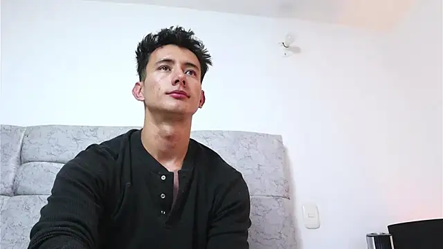 Snapshot of _Alexxx chatting on January 2025 04:04:01 AM Alexxx online show from January 2025 04:04:01 AM