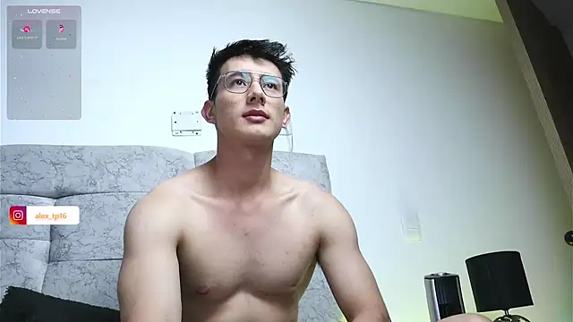 Snapshot of _Alexxx chatting on September 2025 11:32:02 PM Alexxx online show from September 2025 11:32:02 PM