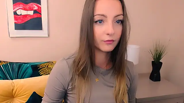 Snapshot of NatalieSexy chatting on May 2026 06:08:02 AM NatalieSexy online show from May 2026 06:08:02 AM