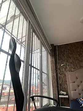 Snapshot of Little_Amber6 chatting on January 2025 08:17:02 PM Little Amber6 online show from January 2025 08:17:02 PM