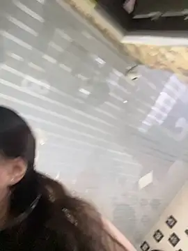 Snapshot of Little_Amber6 chatting on January 2025 09:07:01 PM Little Amber6 online show from January 2025 09:07:01 PM