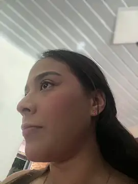 Snapshot of Little_Amber6 chatting on February 2025 08:20:02 PM Little Amber6 online show from February 2025 08:20:02 PM