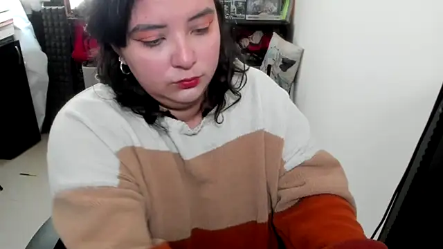 aika-dreams online show from October 2025 12:50:02 PM