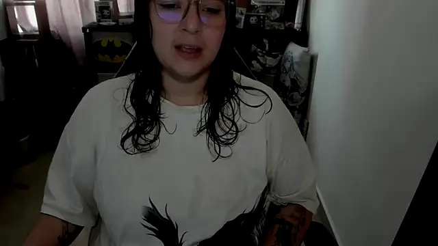Snapshot of aika-dreams chatting on June 2026 01:43:01 PM aika-dreams online show from June 2026 01:43:01 PM