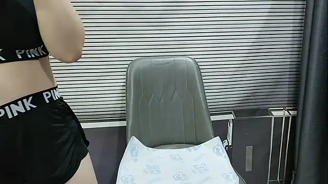 pelue online show from September 2025 01:42:01 AM