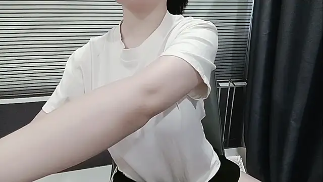 pelue online show from October 2025 01:28:01 AM