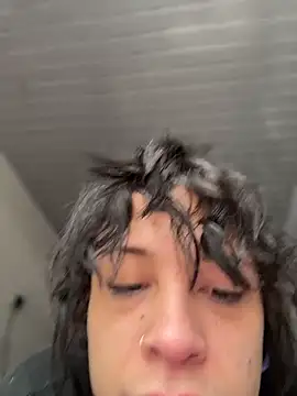 stormytt  online show from October 2025 06:16:02 PM