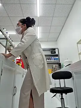 Snapshot of HinaLovely chatting on February 2026 06:40:01 AM HinaLovely online show from February 2026 06:40:01 AM