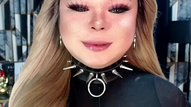 Snapshot of Mistress_DOMnicaaxx chatting on October 2025 11:25:01 PM Mistress DOMnicaaxx online show from October 2025 11:25:01 PM