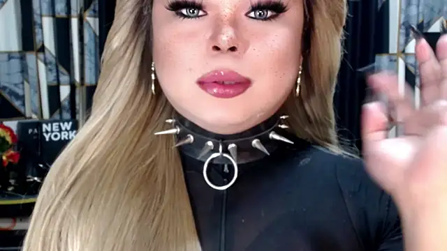 Snapshot of Mistress_DOMnicaaxx chatting on November 2025 03:36:02 PM Mistress DOMnicaaxx online show from November 2025 03:36:02 PM