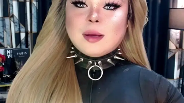 Snapshot of Mistress_DOMnicaaxx chatting on November 2025 12:14:02 PM Mistress DOMnicaaxx online show from November 2025 12:14:02 PM