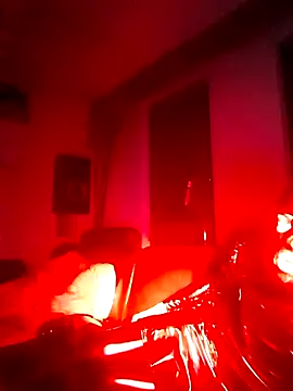 Crystalbitchx online show from October 2025 02:45:01 AM