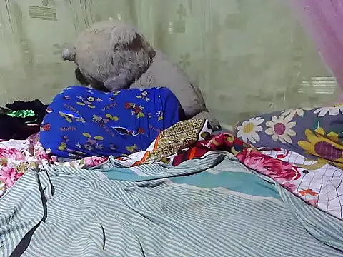 Snapshot of Alora-shine chatting on March 2025 02:36:01 PM Alora-shine online show from March 2025 02:36:01 PM