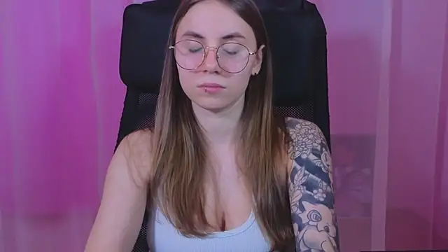  AnnaStark  online show from February 2025 11:53:02 PM