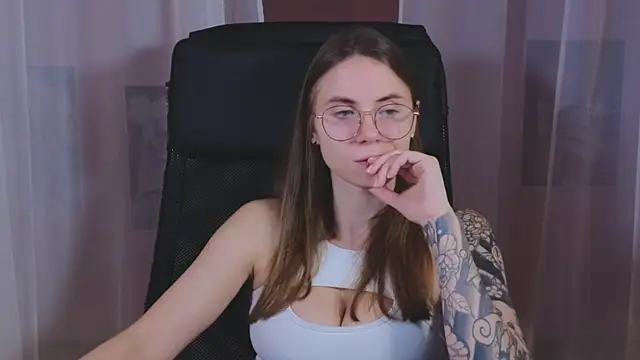  AnnaStark  online show from March 2025 08:54:02 PM