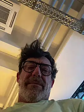 maxximere online show from February 2026 11:09:01 PM