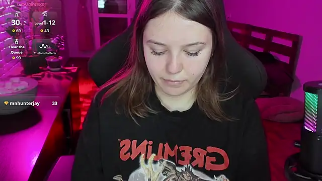 XNirvanaX online show from December 2025 03:56:02 AM