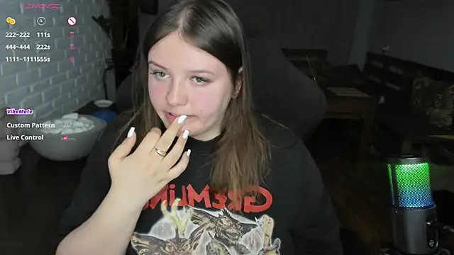 XNirvanaX online show from April 2026 03:18:01 AM