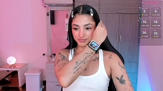 Lizzie corner v online show from March 2026 03:07:02 PM