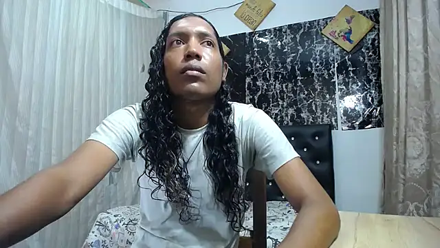 shairaStarr online show from February 2025 03:27:01 PM