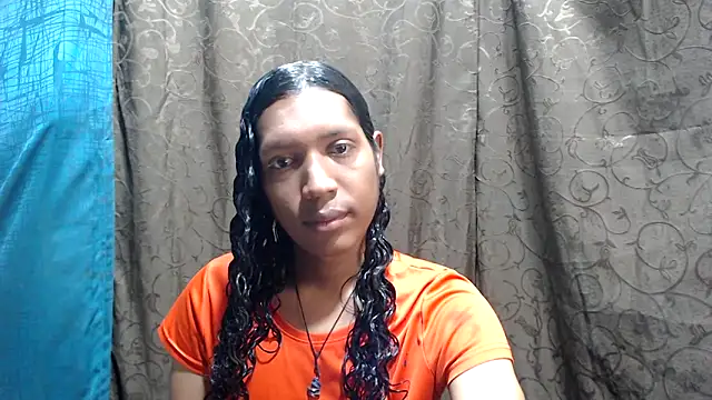 shairaStarr online show from October 2025 01:39:02 PM