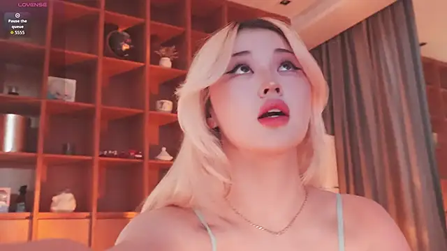 hyun chia online show from January 2026 03:43:01 AM