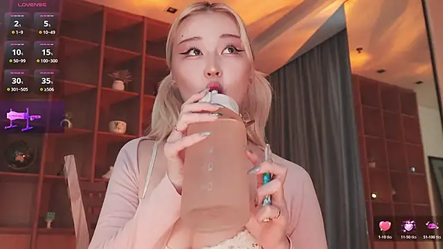 hyun chia online show from April 2026 03:15:02 AM