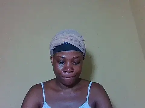 Snapshot of Sweetbaby004 chatting on April 2026 04:27:02 PM Sweetbaby004 online show from April 2026 04:27:02 PM