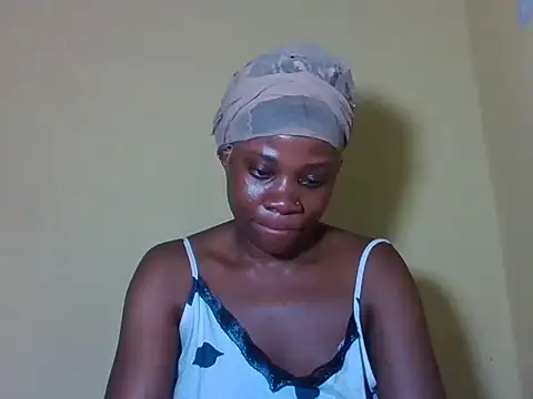 Snapshot of Sweetbaby004 chatting on April 2026 02:27:02 AM Sweetbaby004 online show from April 2026 02:27:02 AM