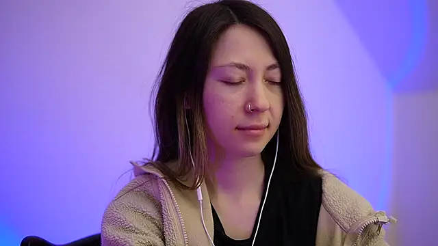 chibi moon  online show from March 2025 08:32:02 PM