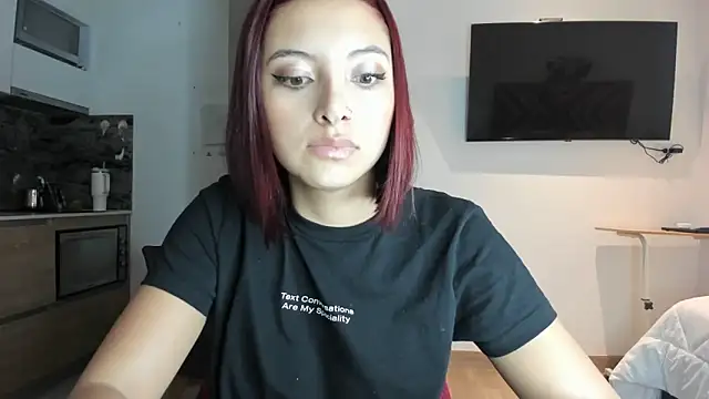 Snapshot of alexademie1 chatting on January 2025 09:01:02 PM alexademie1 online show from January 2025 09:01:02 PM