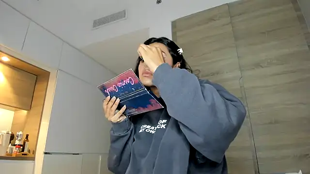 Snapshot of alexademie1 chatting on October 2025 02:14:02 PM alexademie1 online show from October 2025 02:14:02 PM