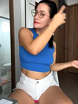 Verito hot online show from October 2025 02:07:02 PM