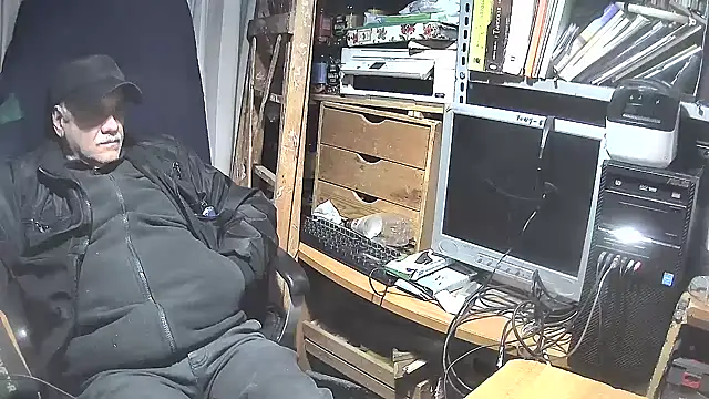 nonnomaturobisex online show from March 2025 04:00:02 PM